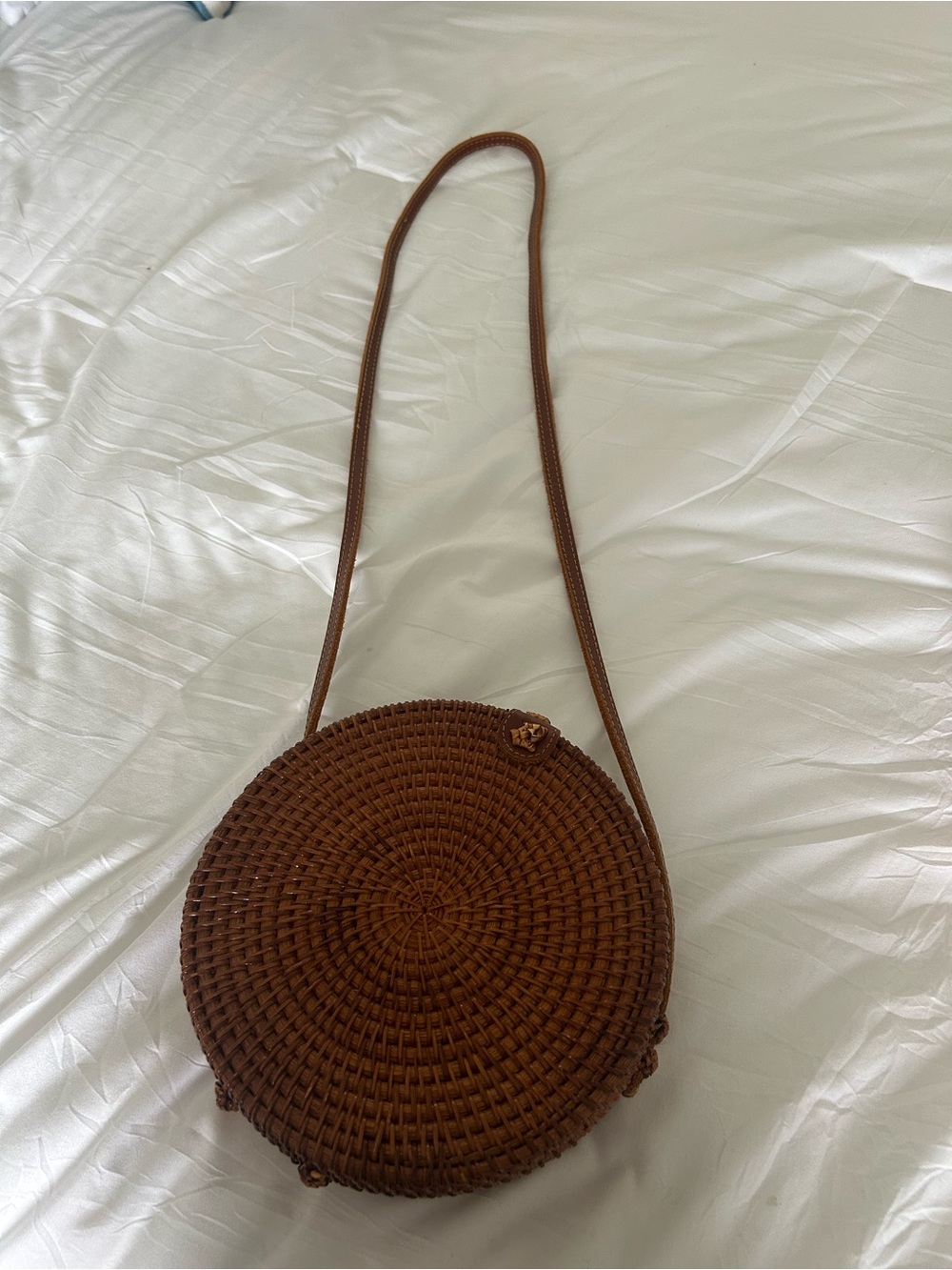 Round Woven Crossbody Bag in Brown